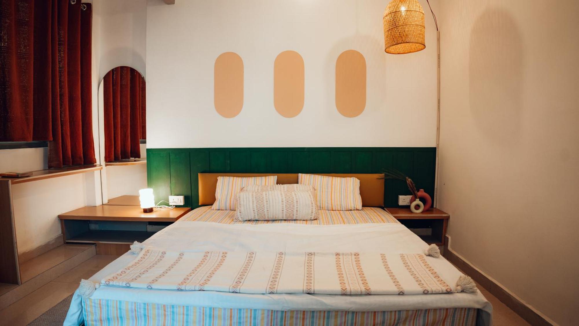 Art Bliss Hostel Rishīkesh Exteriör bild