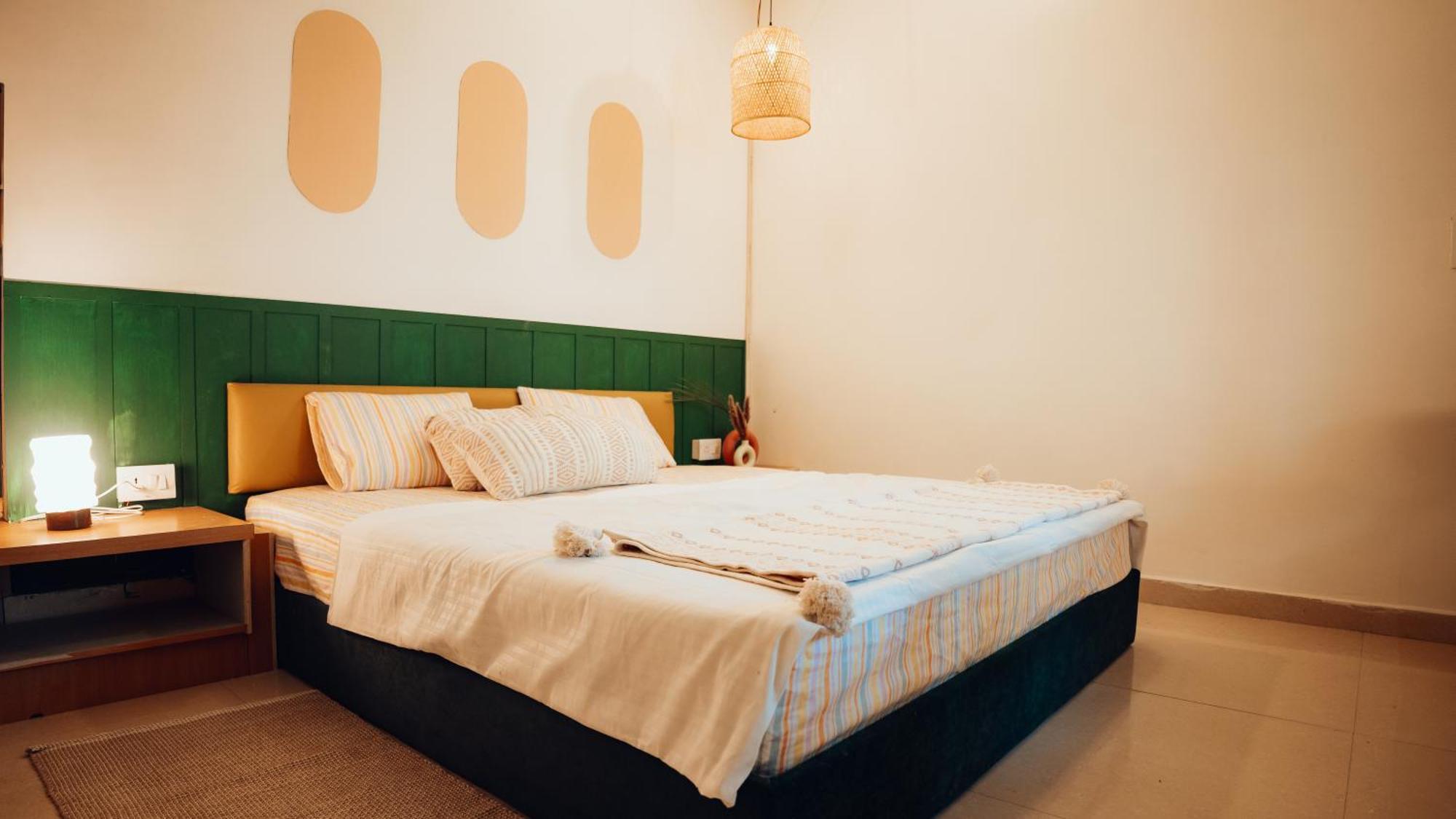 Art Bliss Hostel Rishīkesh Exteriör bild