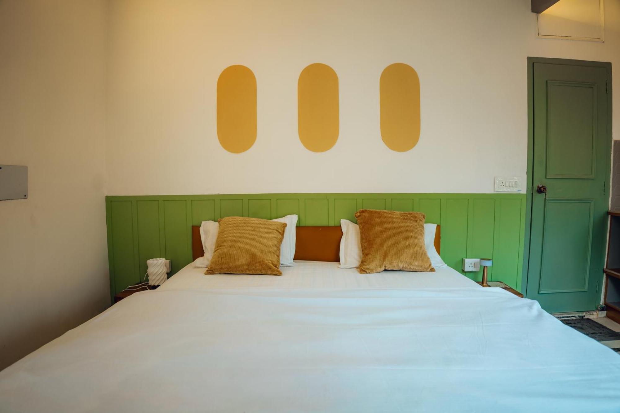 Art Bliss Hostel Rishīkesh Exteriör bild